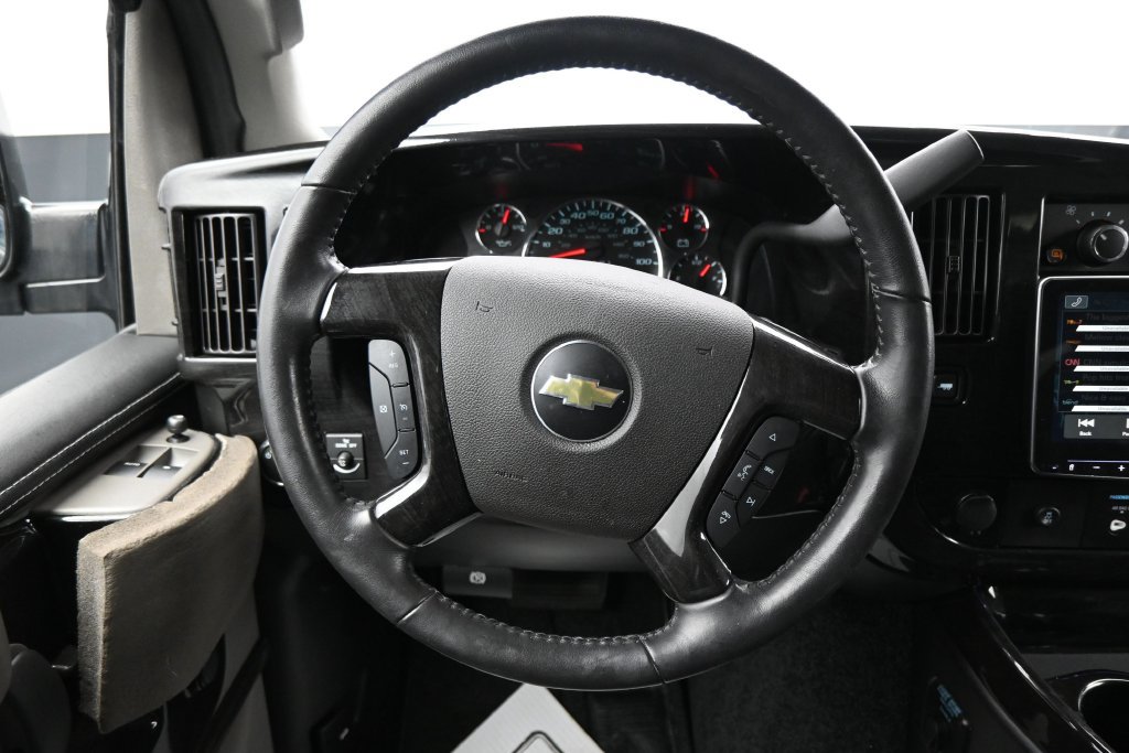 Used 2023 Chevrolet Express 2500 RWD image 14
