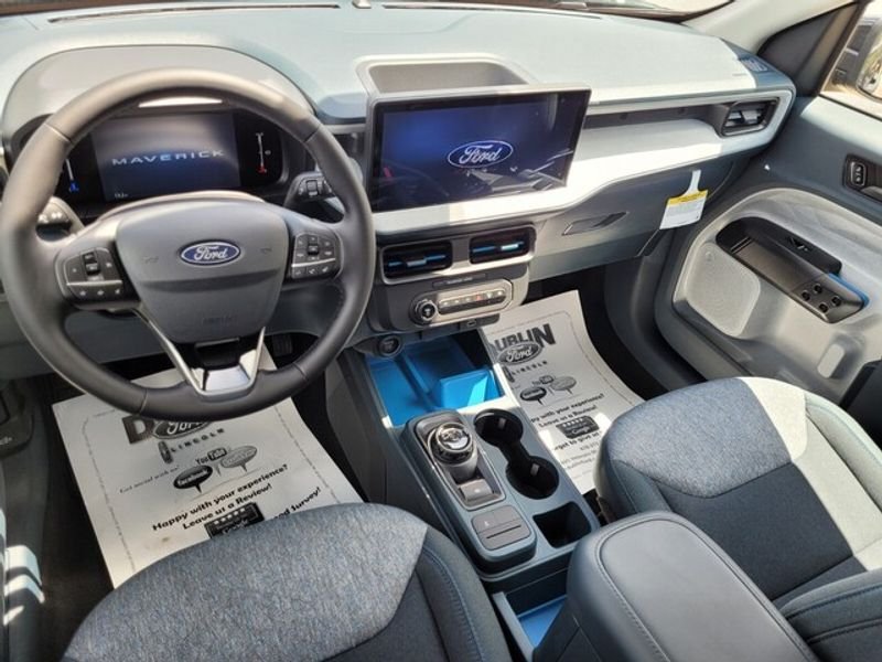 New 2025 Ford Maverick XLT w/ XLT Luxury Package FWD image 7