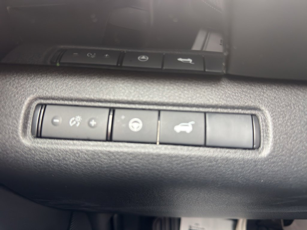 New 2026 Nissan Pathfinder SV image 29