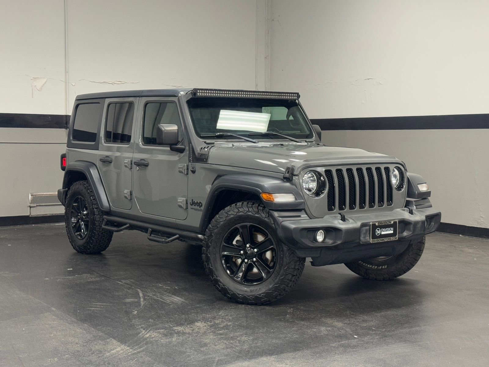 Used 2019 Jeep Wrangler Unlimited Sport AWD/4WD image 2