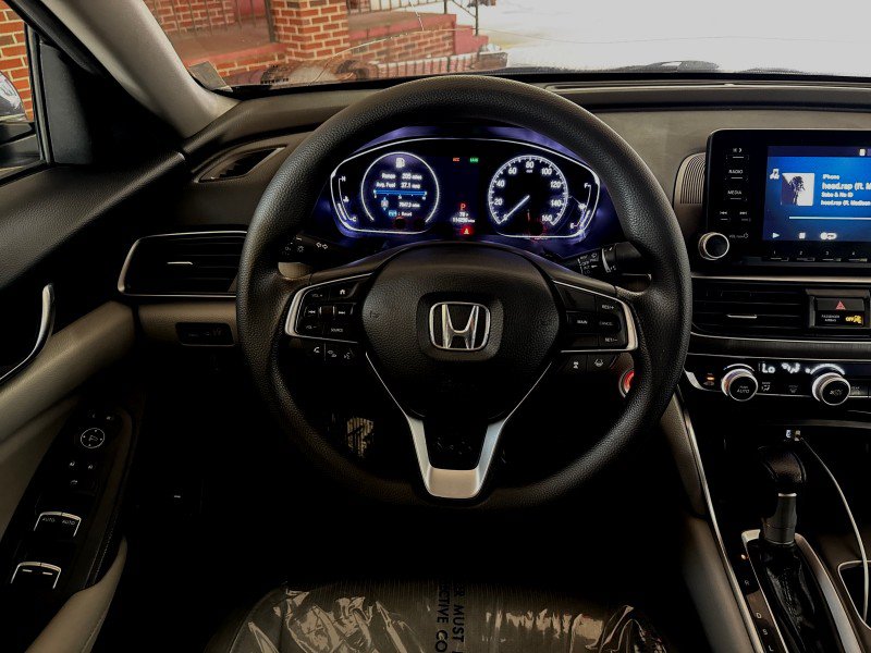 Used 2020 Honda Accord LX image 17