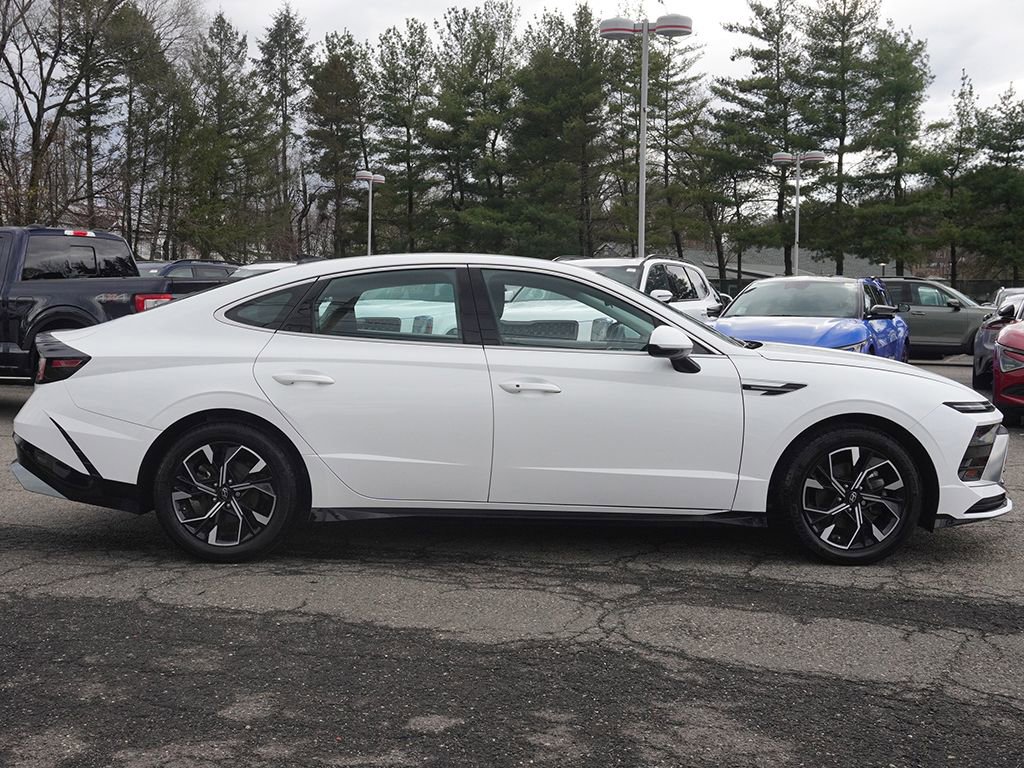 Used 2024 Hyundai Sonata SEL FWD image 17