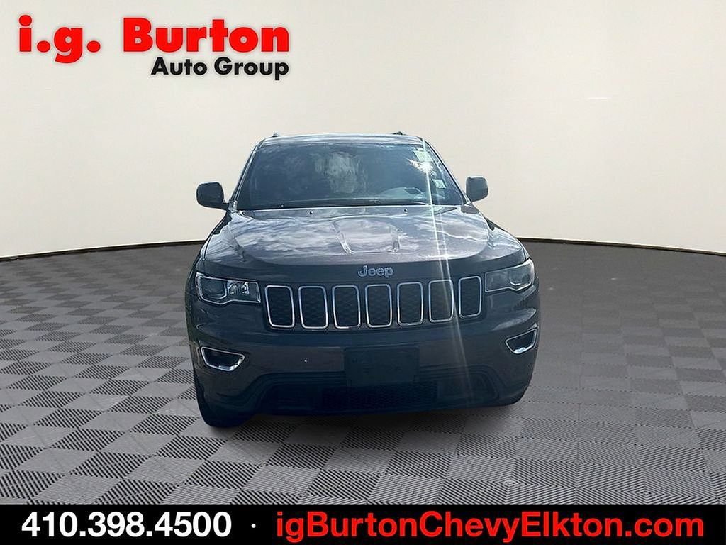 Used 2019 Jeep Grand Cherokee Laredo AWD/4WD image 2