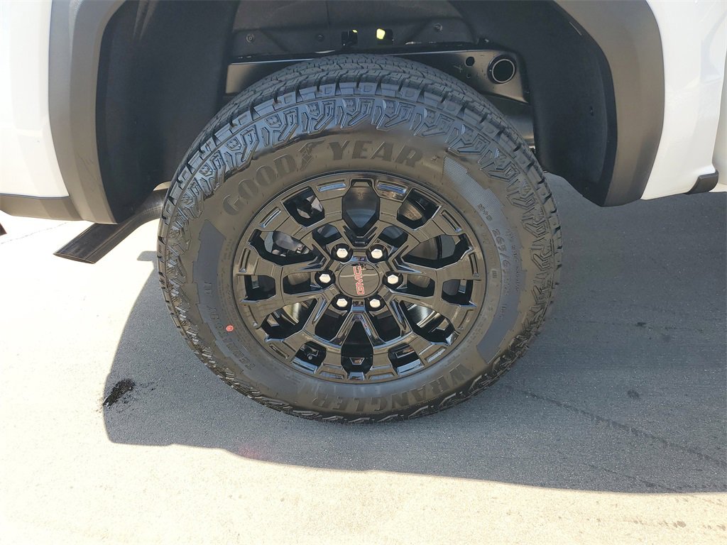 New 2026 GMC Canyon Elevation w/ Convenience Package image 5