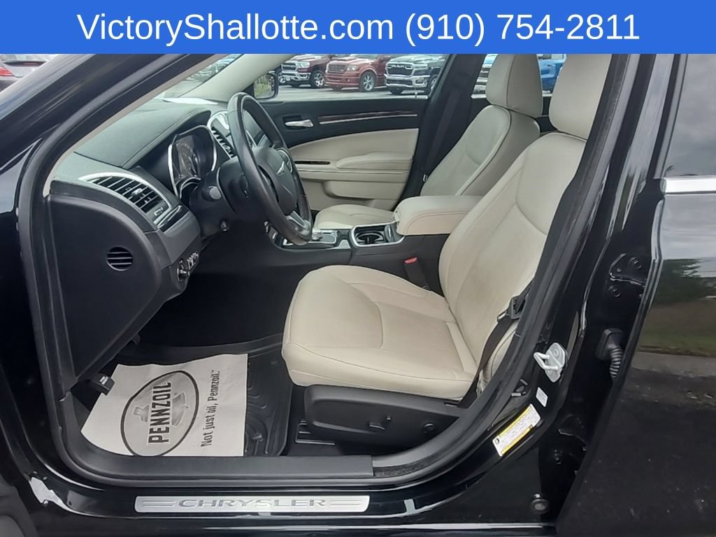 Used 2021 Chrysler 300 Touring L RWD image 16