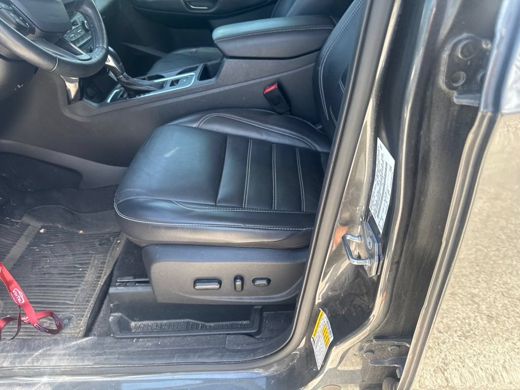 Used 2019 Ford Escape Titanium FWD image 22