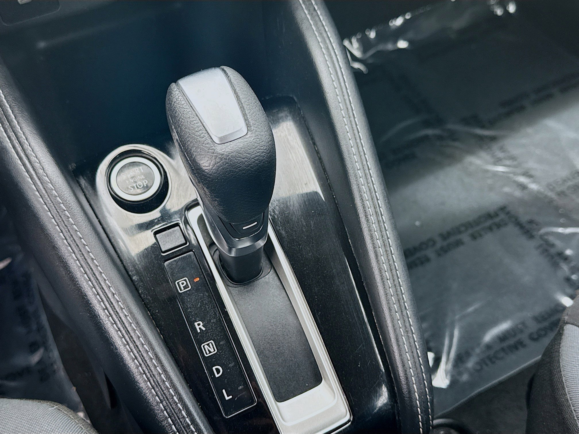 Used 2019 Nissan Kicks SR FWD image 15