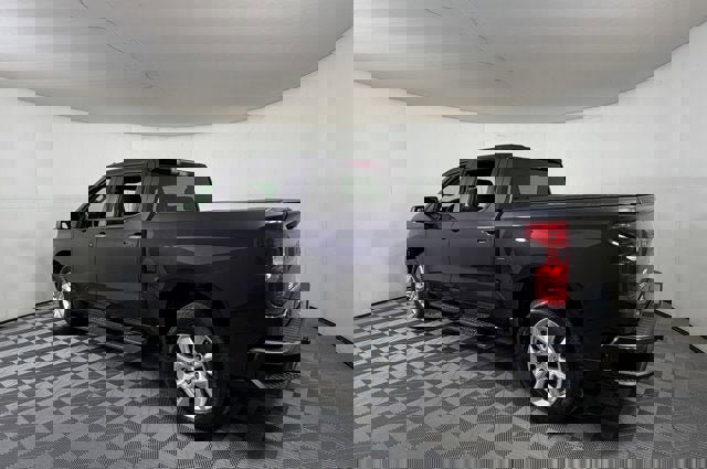 Used 2022 Chevrolet Silverado 1500 Custom RWD image 3