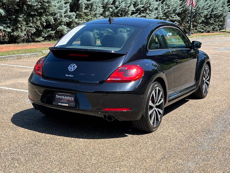 Used 2013 Volkswagen Beetle 2.0T FWD image 18