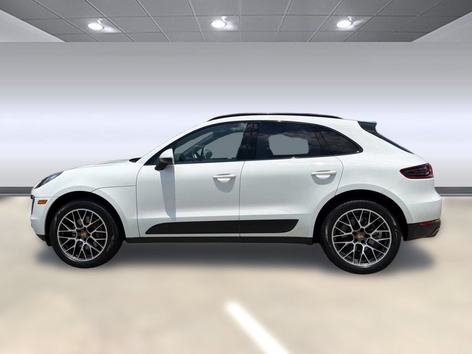 Used 2018 Porsche Macan S AWD/4WD image 2