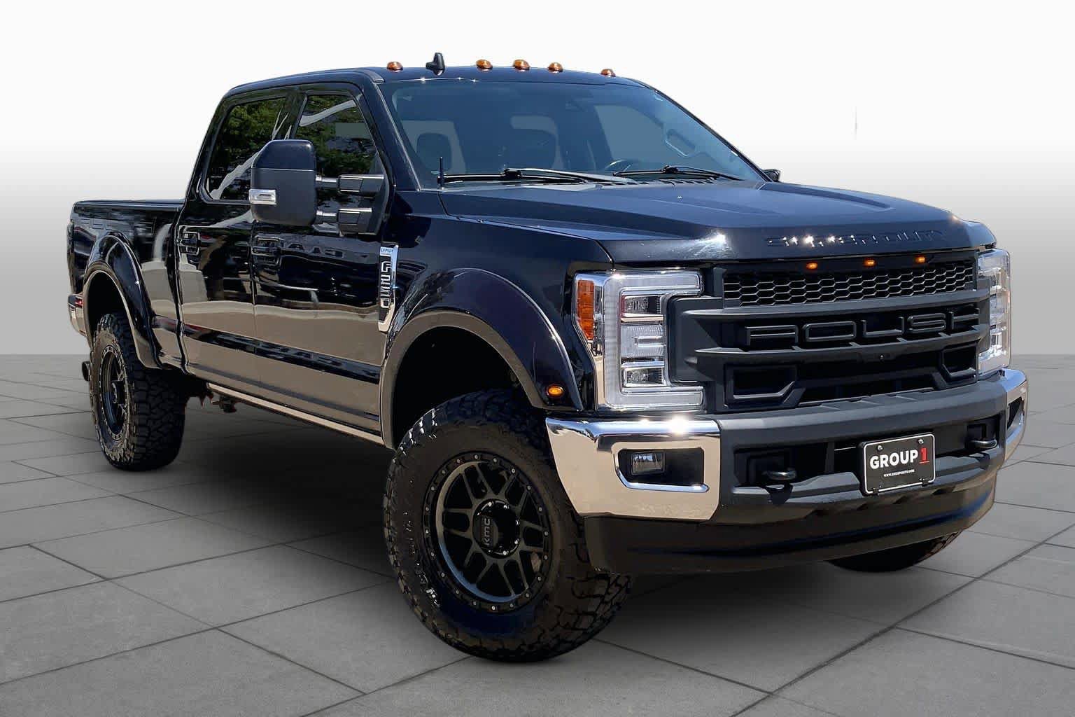 Used 2019 Ford F250 Lariat w/ Lariat Ultimate Package AWD/4WD image 3
