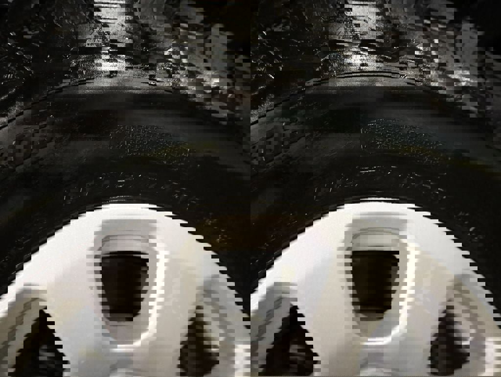 Used 2024 Ford F350 XLT w/ FX4 Off-Road Package image 34