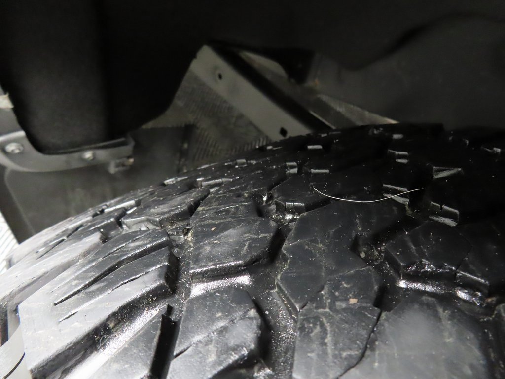 Used 2024 Ford F350 Lariat w/ Sport Appearance Package image 7