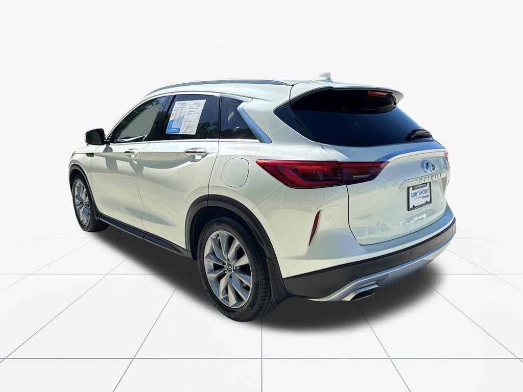 Used 2020 INFINITI QX50 Luxe w/ Navigation Package FWD image 5