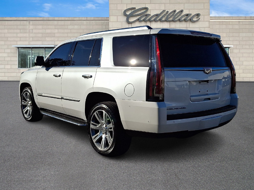 Used 2020 Cadillac Escalade Luxury AWD/4WD image 5