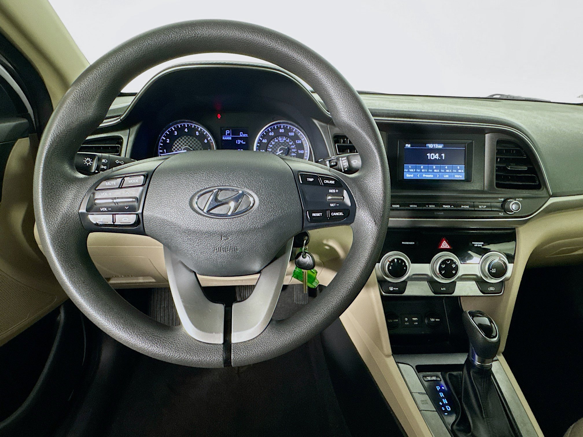 Used 2019 Hyundai Elantra SE FWD image 10
