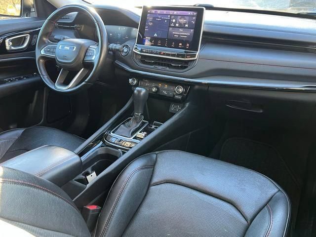 Used 2022 Jeep Compass Trailhawk w/ Trailhawk Elite Group AWD/4WD image 27