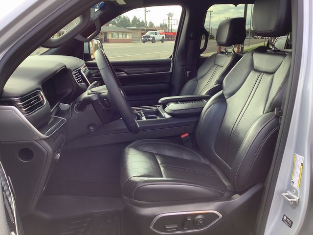 Used 2022 Jeep Wagoneer Series I w/ Convenience Group I image 8