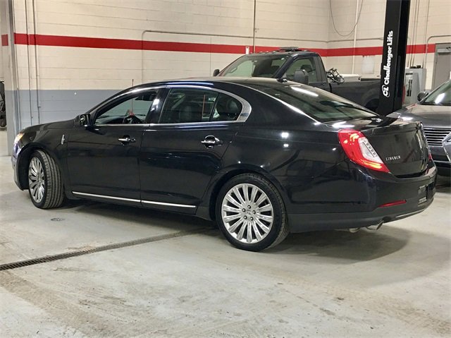 Used 2013 Lincoln MKS AWD image 2