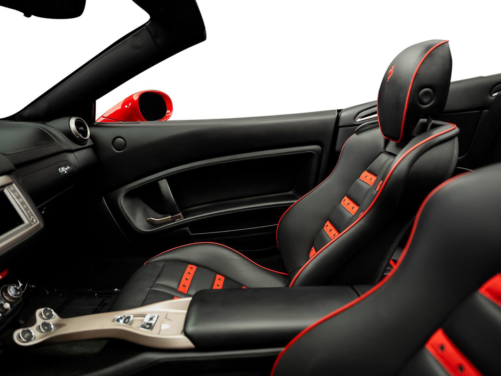 Used 2013 Ferrari California RWD image 59