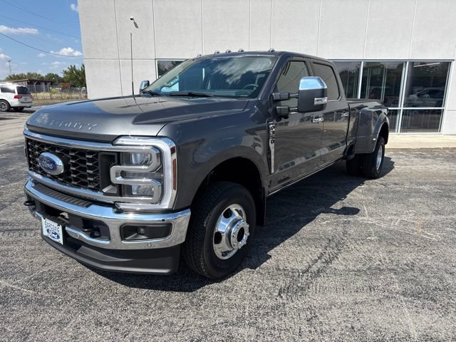 New 2026 Ford F350 Lariat w/ Lariat Ultimate Package