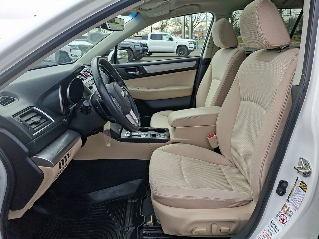 Used 2017 Subaru Outback 2.5i Premium image 13
