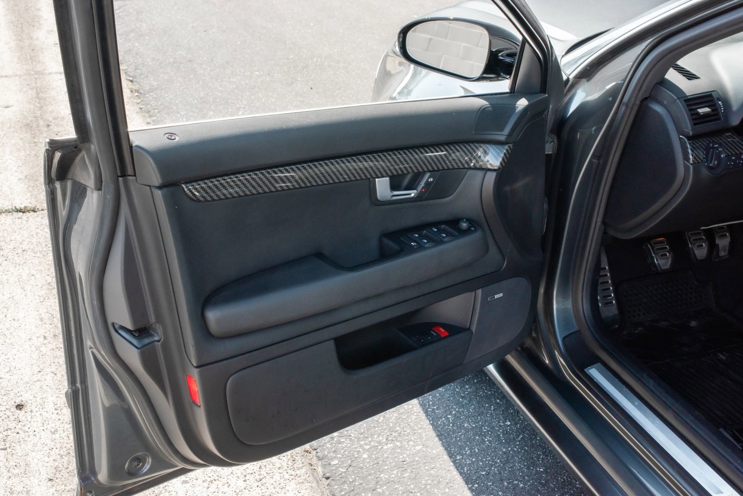 Used 2008 Audi RS 4 Sedan AWD/4WD image 21