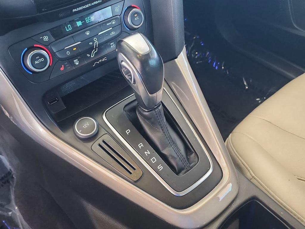 Used 2016 Ford Focus Titanium image 15