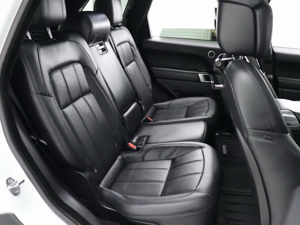 Used 2018 Land Rover Range Rover Sport HSE Dynamic image 34