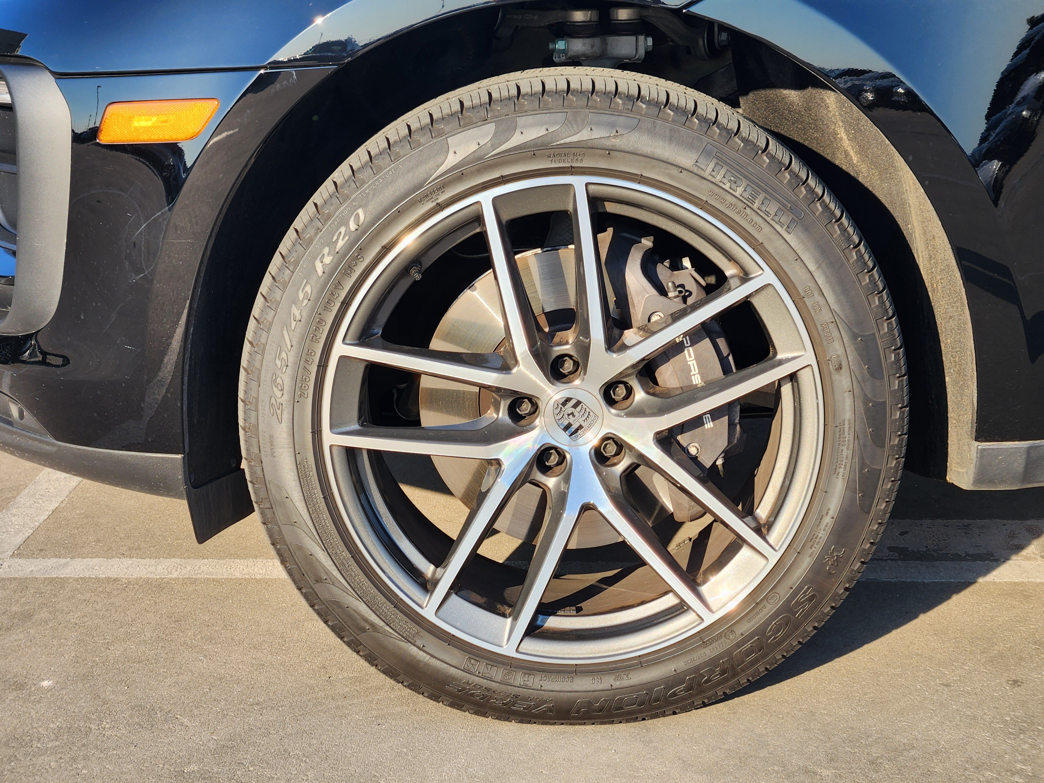Certified 2026 Porsche Macan AWD/4WD image 12