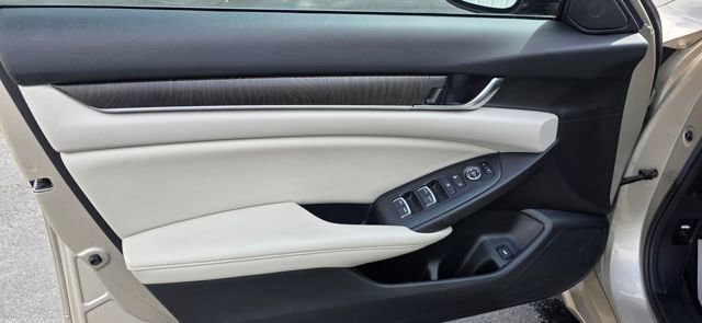 Used 2020 Honda Accord EX image 8