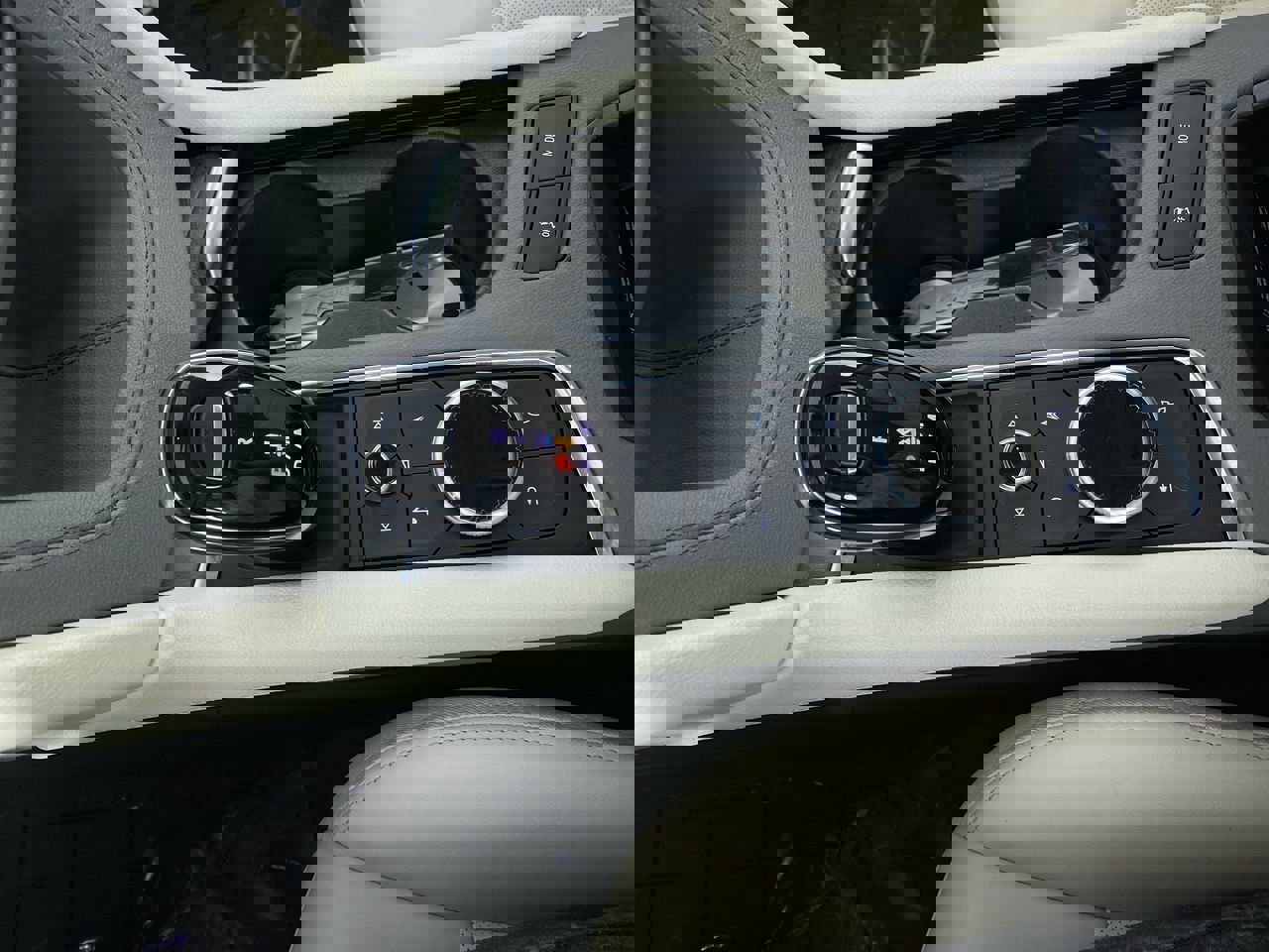 Certified 2023 Cadillac XT5 Premium Luxury image 8