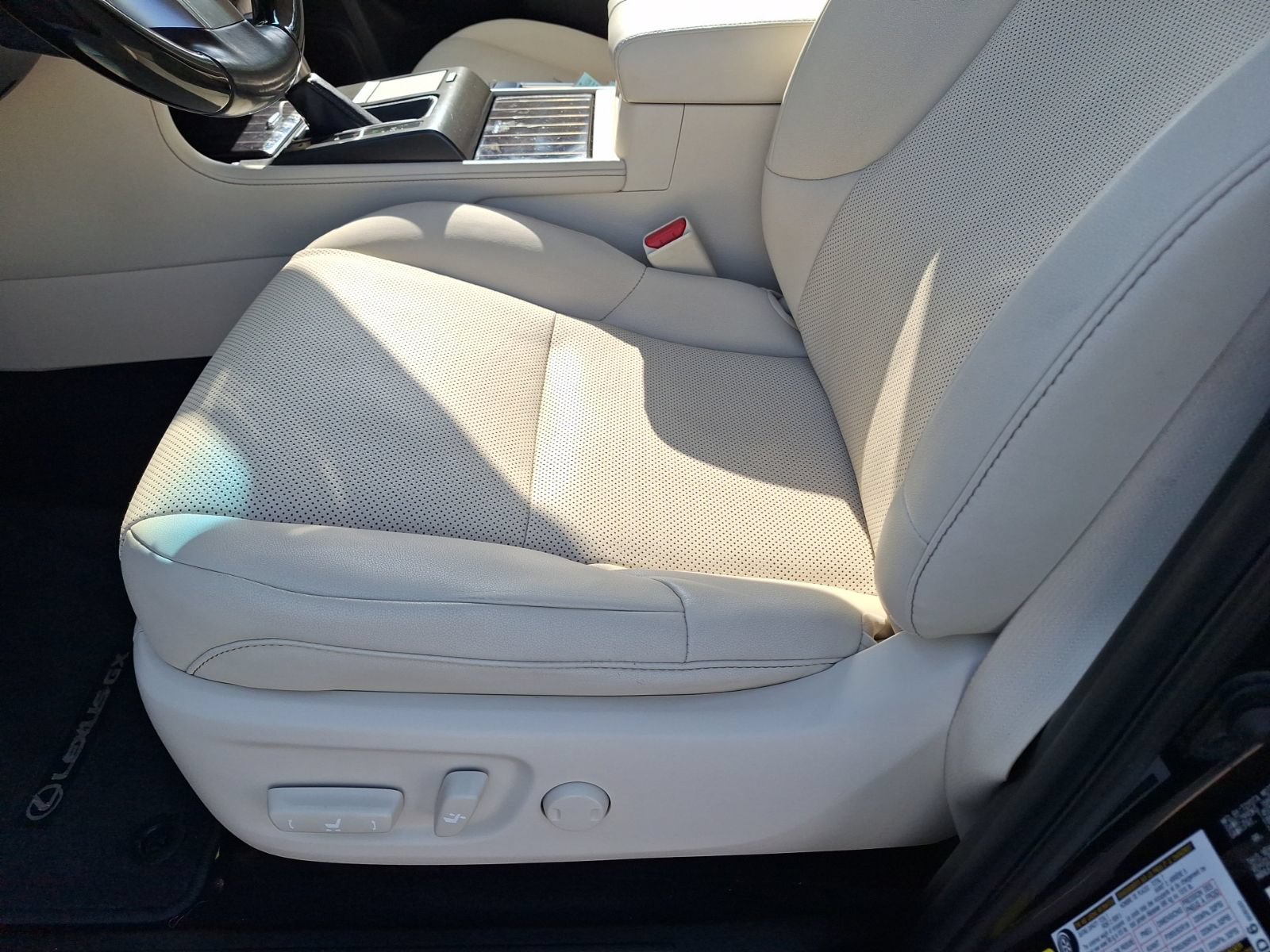 Used 2022 Lexus GX 460 Premium w/ Premium Package AWD/4WD image 15