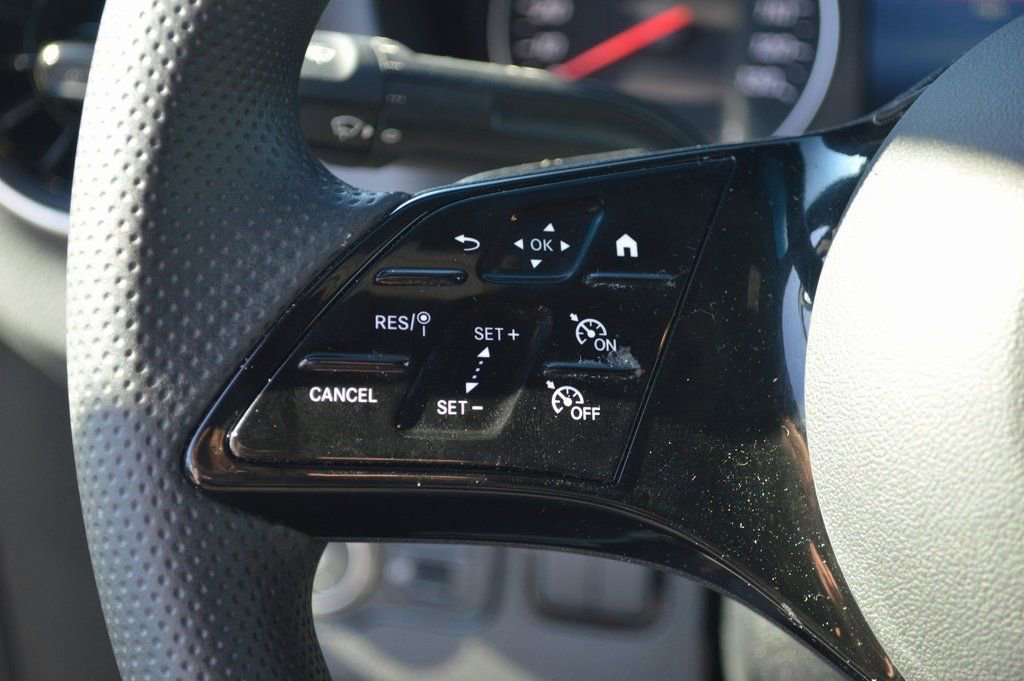 Used 2025 Mercedes-Benz Sprinter 2500 image 24