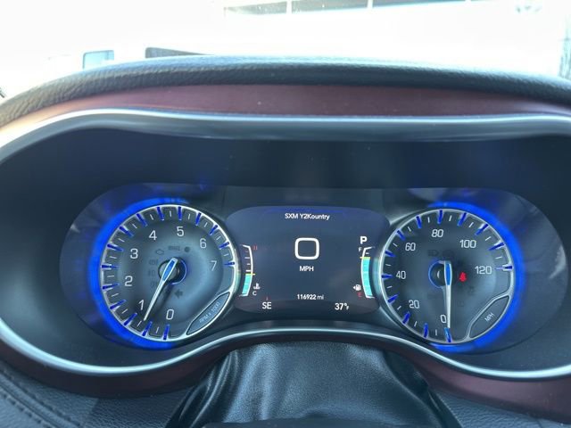 Used 2020 Chrysler Pacifica Limited w/ Tire & Wheel Group image 15