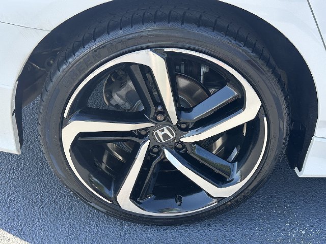 Used 2020 Honda Accord Sport image 9