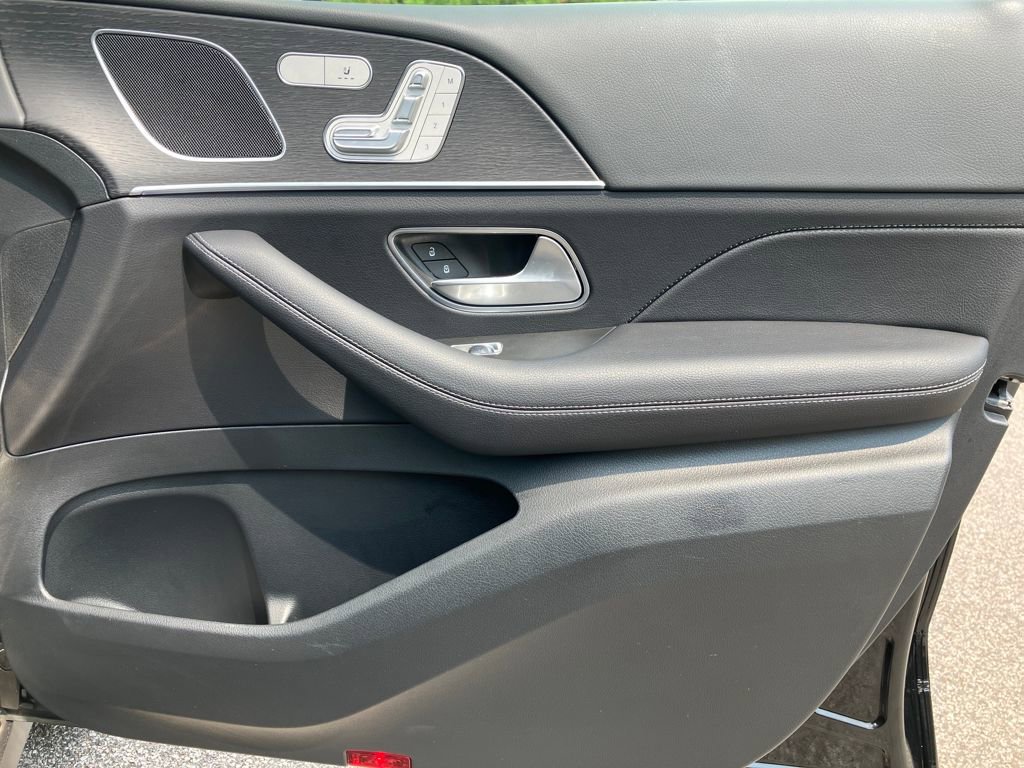 Used 2025 Mercedes-Benz GLE 350 4MATIC image 37