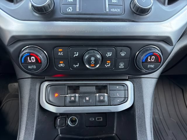 Used 2022 GMC Acadia SLE w/ Elevation Edition FWD image 14