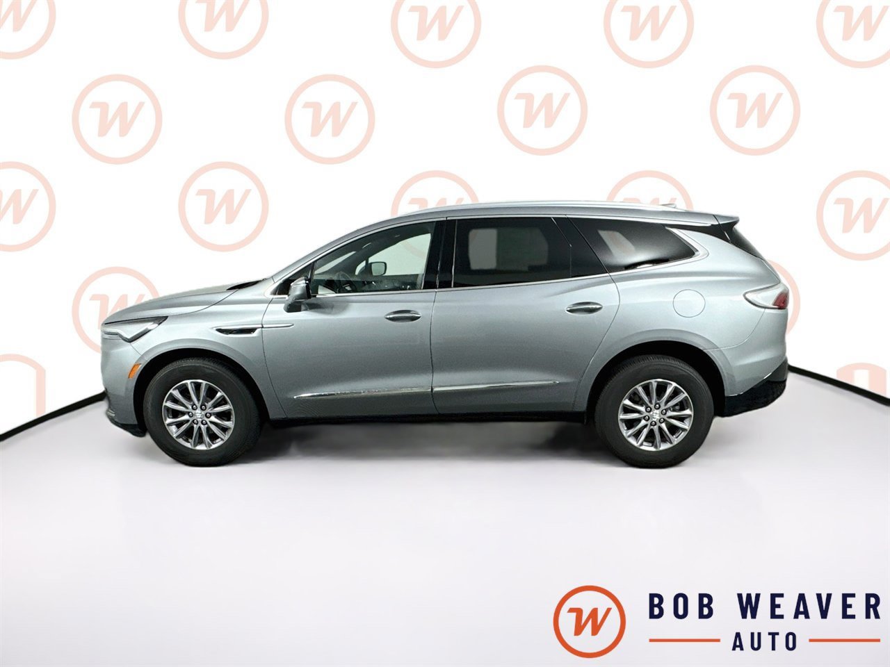 Used 2023 Buick Enclave Essence AWD/4WD image 4
