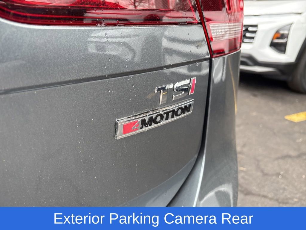 Used 2018 Volkswagen Tiguan SE w/ Panoramic Sunroof Package image 8