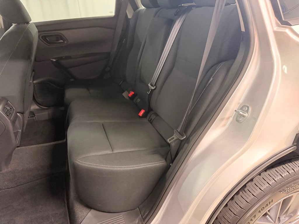 Used 2024 Nissan Rogue S AWD/4WD image 35