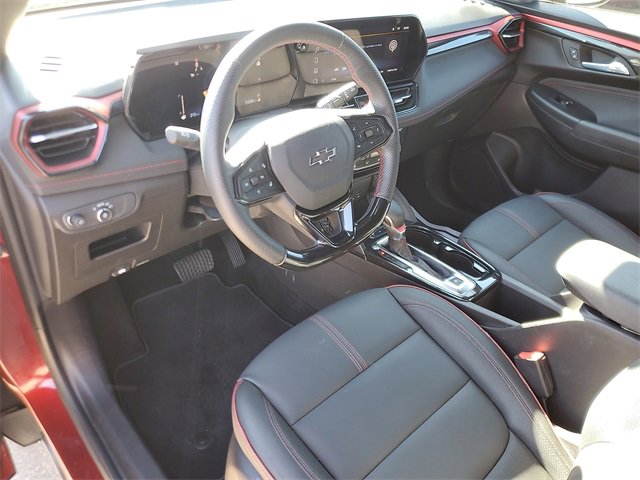 Used 2025 Chevrolet TrailBlazer RS w/ Convenience Package image 16