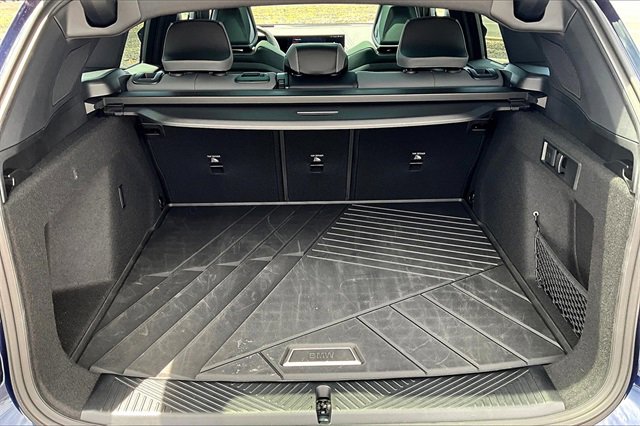 Used 2025 BMW X3 M50 w/ Premium Package image 34