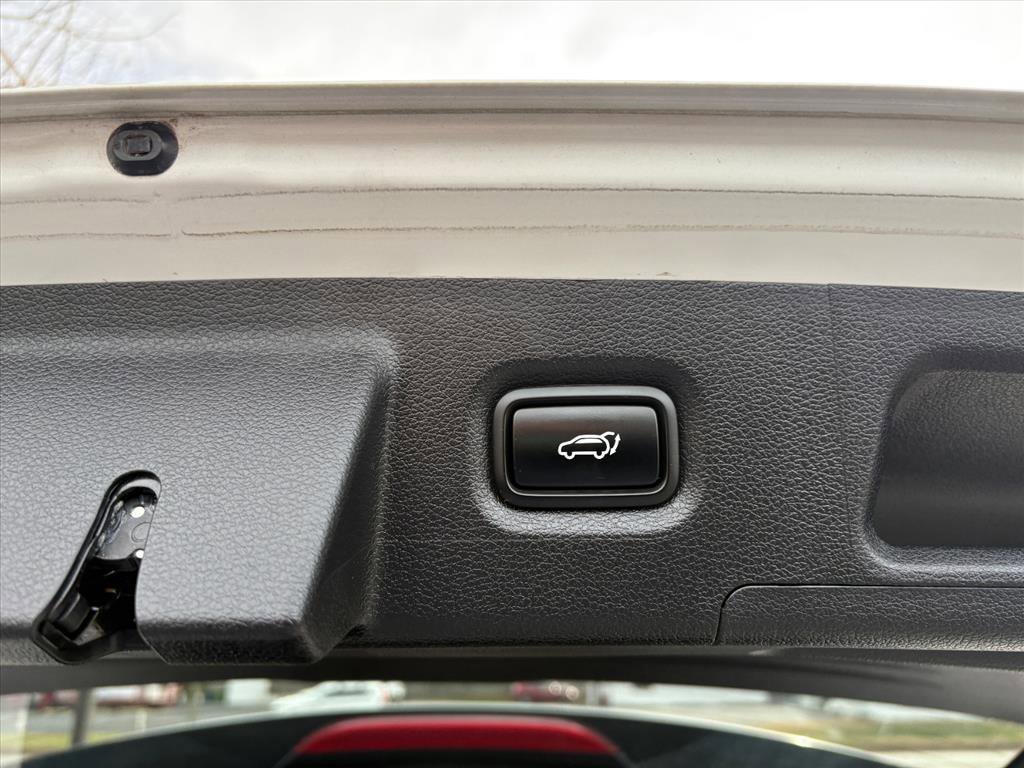 Used 2021 Hyundai Santa Fe Limited image 22