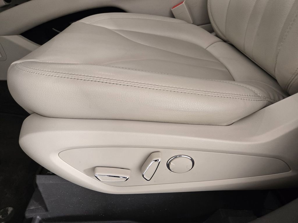 Used 2018 Lincoln MKX Premiere FWD image 25