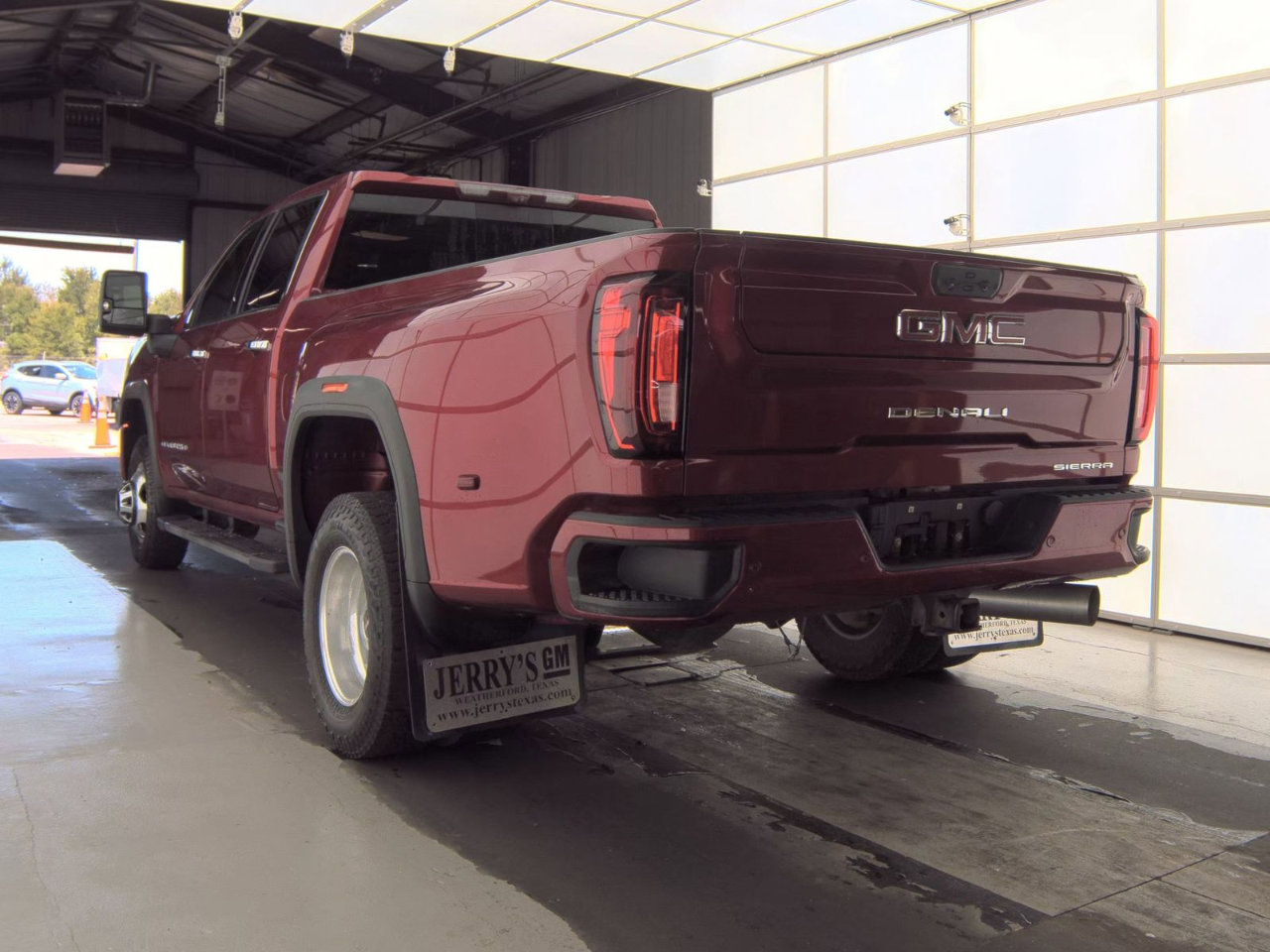 Used 2021 GMC Sierra 3500 Denali w/ Denali Ultimate Package image 6