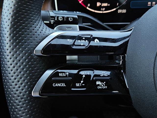 Certified 2025 Mercedes-Benz GLC 300 image 12