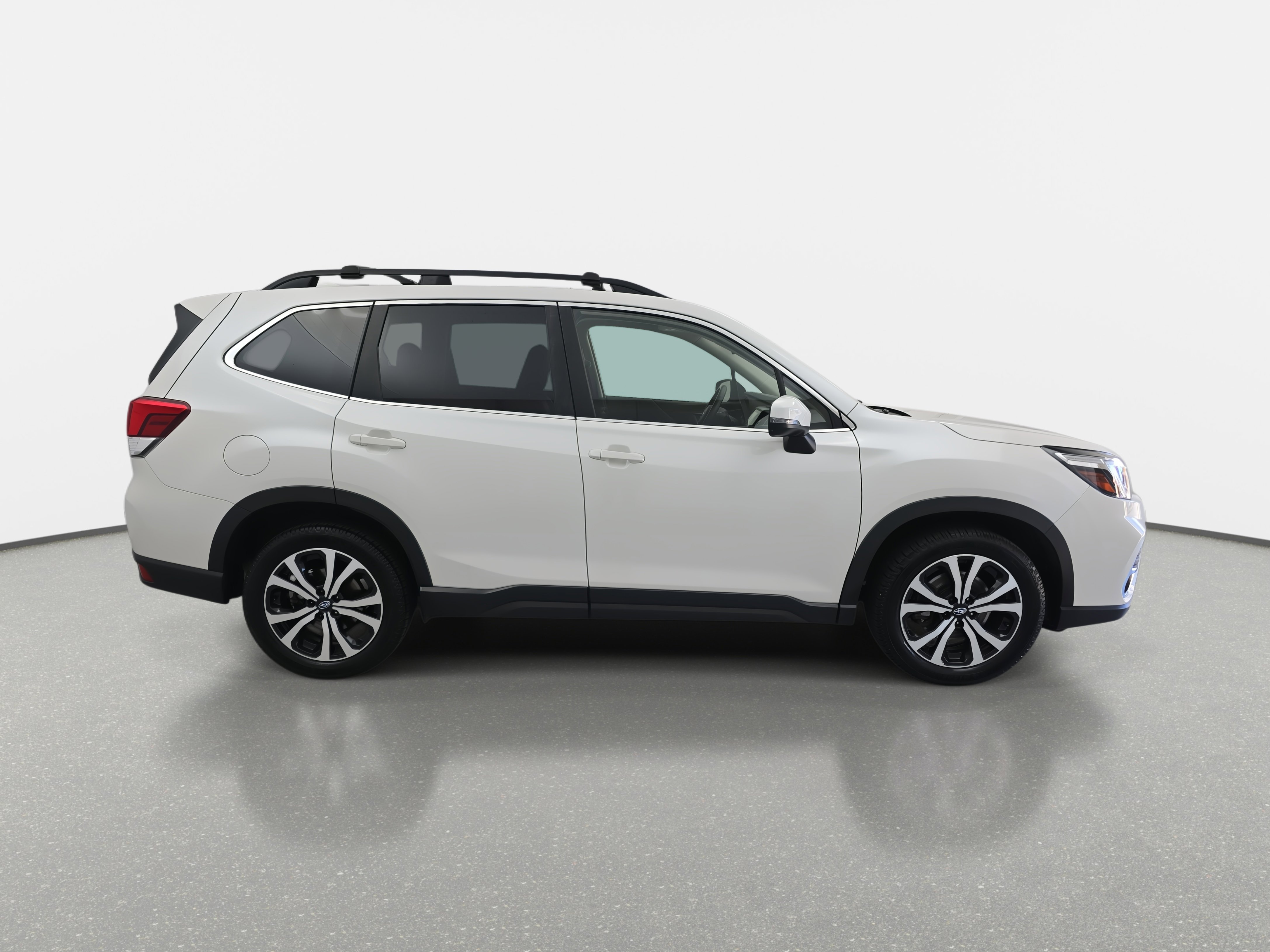 Used 2020 Subaru Forester Limited w/ Popular Package #3 image 4