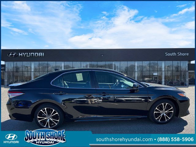 Used 2018 Toyota Camry SE w/ Audio Package FWD image 5