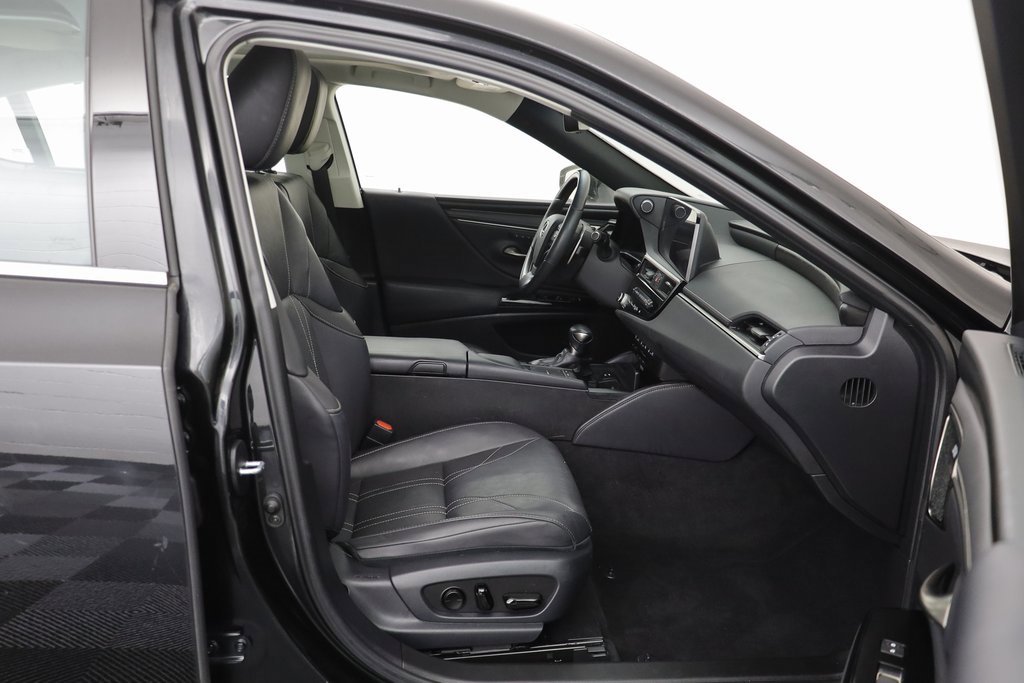 Used 2022 Lexus ES 350 Ultra Luxury image 21